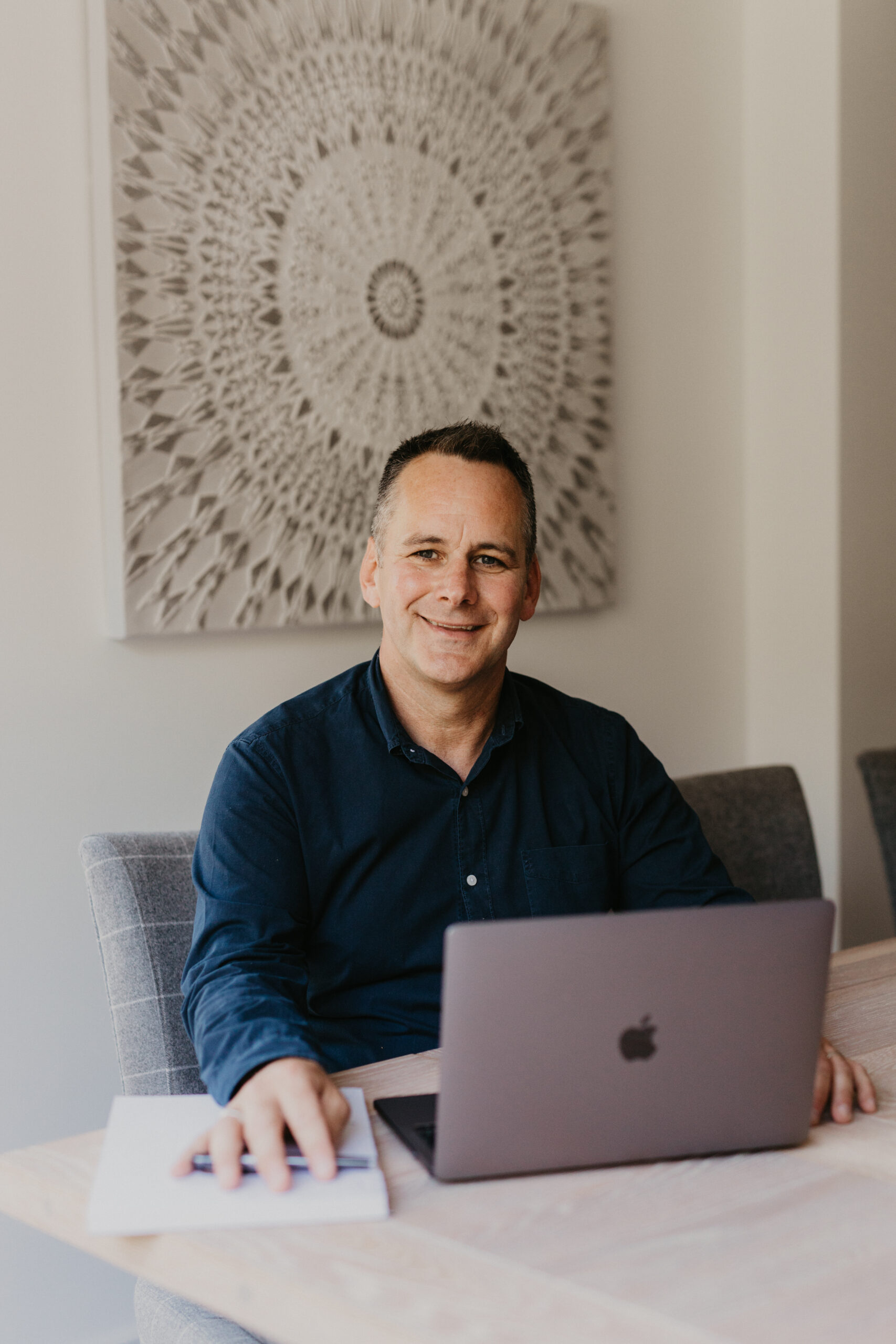 20230610-865A9956 Gareth Taylor, Professional Accredited Member of the NCPS and qualified counselling supervisor offering online therapy across the UK and worldwide